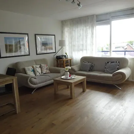 Beach 14 Apartment
